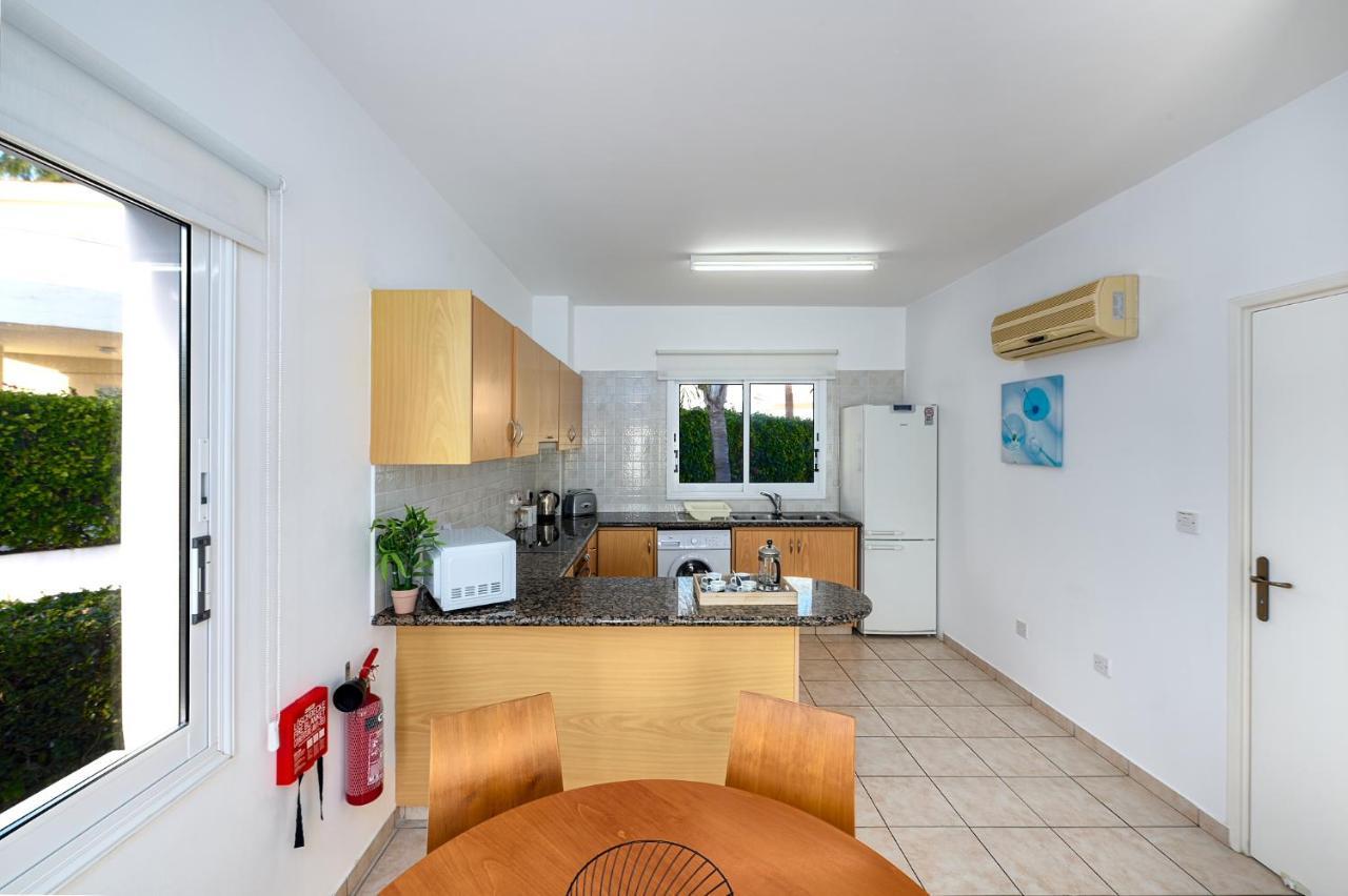 Villa Haven By Ezoria Villas Coral Bay Bagian luar foto