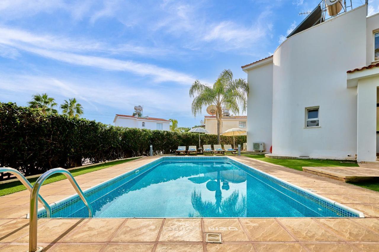 Villa Haven By Ezoria Villas Coral Bay Bagian luar foto
