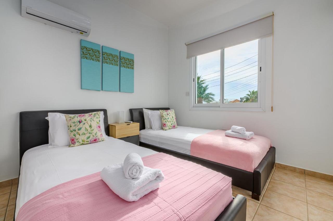 Villa Haven By Ezoria Villas Coral Bay Bagian luar foto