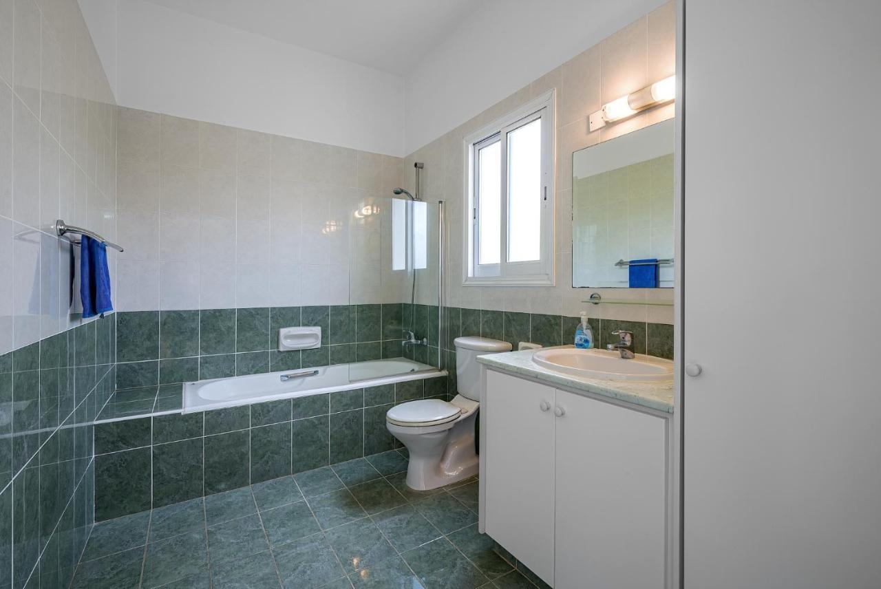 Villa Haven By Ezoria Villas Coral Bay Bagian luar foto